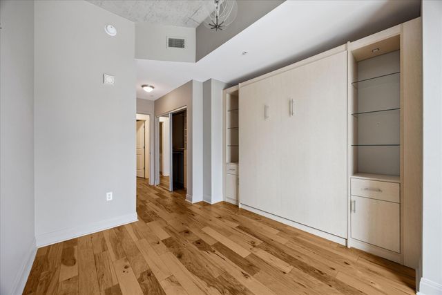 360 Nueces ST 1411, Austin, TX 78701