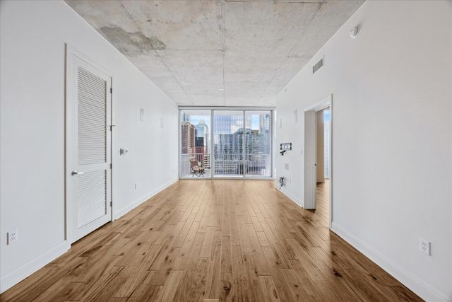 360 Nueces ST 1411, Austin, TX 78701