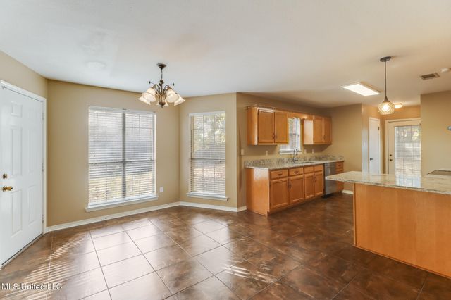 3225 N 5th Street, Ocean Springs, MS 39564