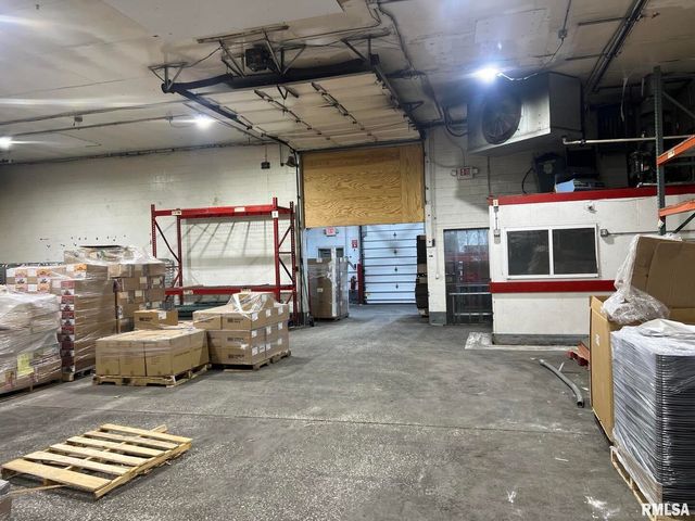 500 46TH Street, Rock Island, IL 61201