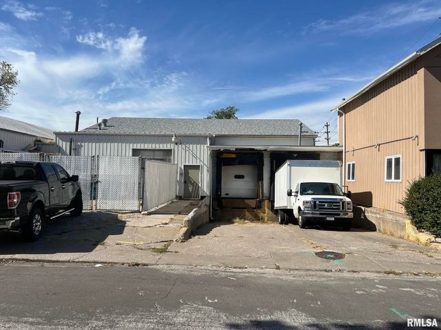 500 46TH Street, Rock Island, IL 61201