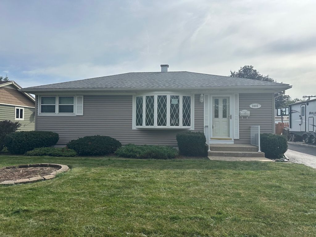 2402 Rohlwing Road, Rolling Meadows, IL 60008 — exterior
