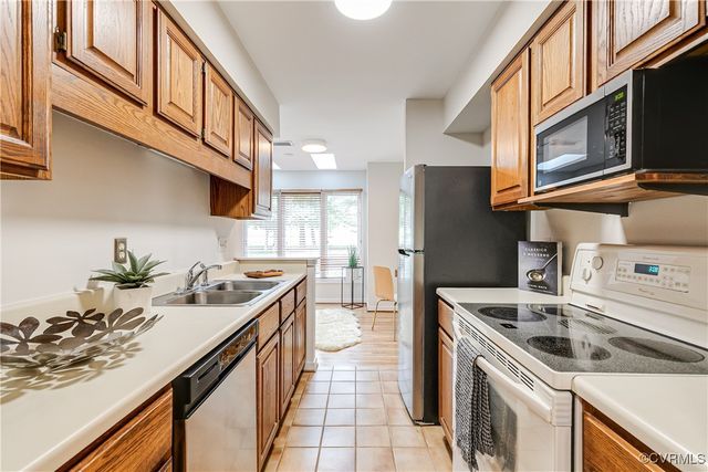2760 Old Point Dr, Henrico, VA 23233