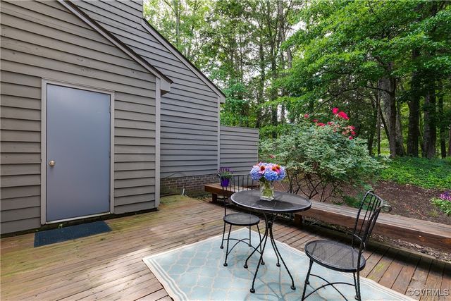 2760 Old Point Dr, Henrico, VA 23233