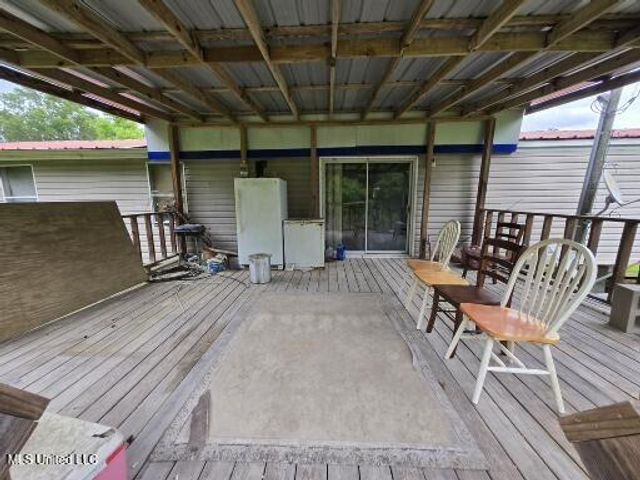 4477 N Highway 43, Carriere, MS 39426
