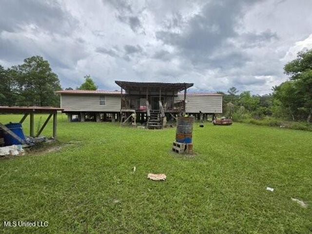 4477 N Highway 43, Carriere, MS 39426