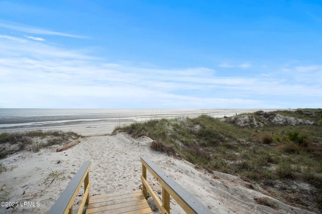 6 Harbor Dr N Unit M318, Harbor Island, SC 29920