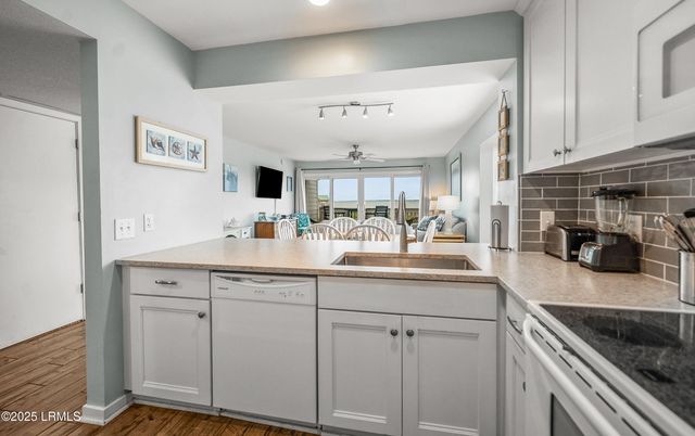 6 Harbor Dr N Unit M318, Harbor Island, SC 29920