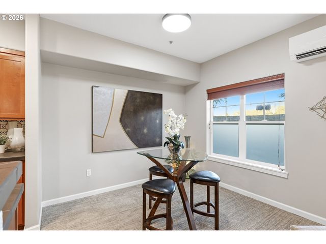 10890 Ne RED WING Way 102, Beaverton, OR 97006