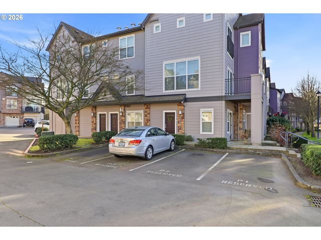 10890 Ne RED WING Way 102, Beaverton, OR 97006