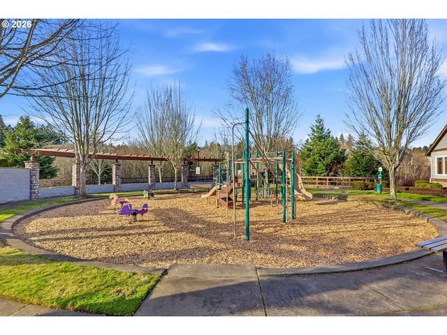 10890 Ne RED WING Way 102, Beaverton, OR 97006