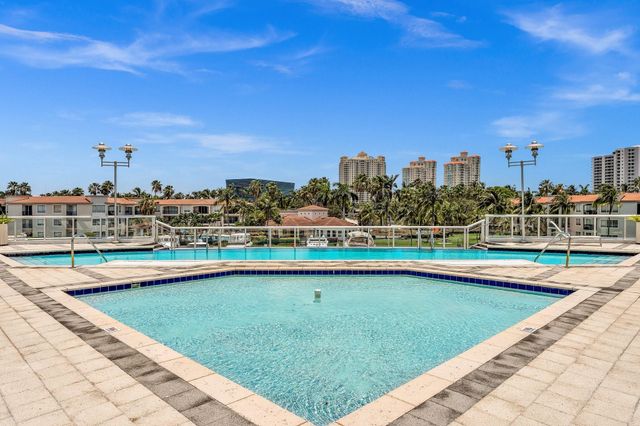 3131 NE 188th Street 2-1201, Aventura, FL 33180