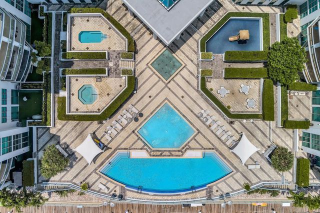 3131 NE 188th Street 2-1201, Aventura, FL 33180