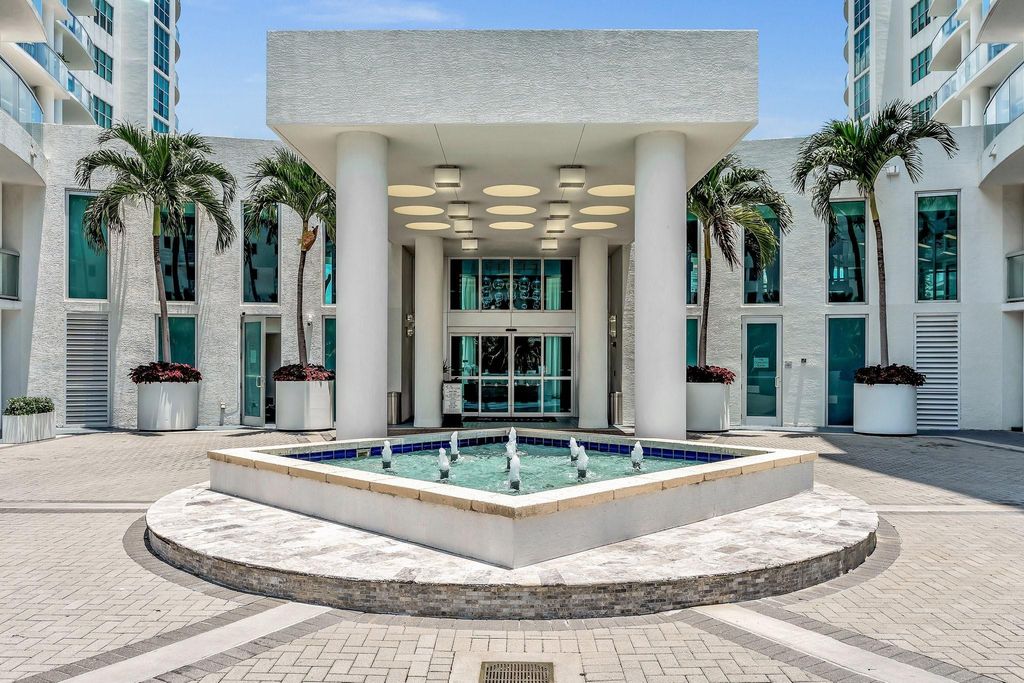 3131 NE 188th Street 2-1201, Aventura, FL 33180