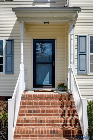 13613 Laketree Dr, Chester, VA 23831