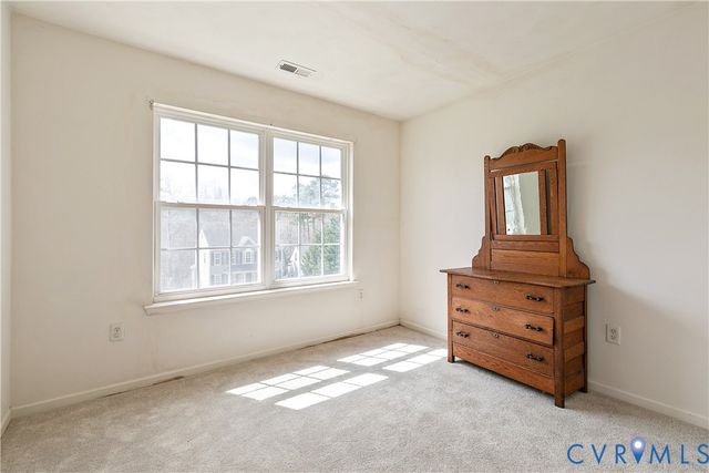 13613 Laketree Dr, Chester, VA 23831