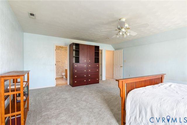 13613 Laketree Dr, Chester, VA 23831