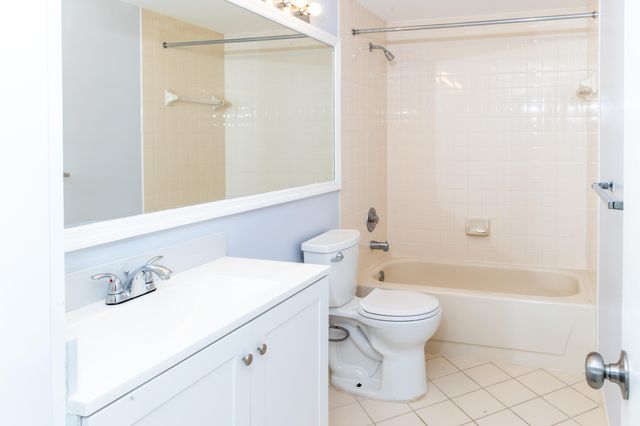 7406 74TH Way, West Palm Beach, FL 33407