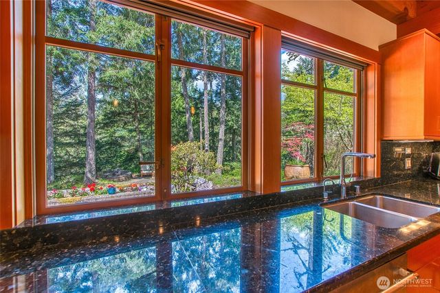 72 Thunderbird Trail, Orcas Island, WA 98280