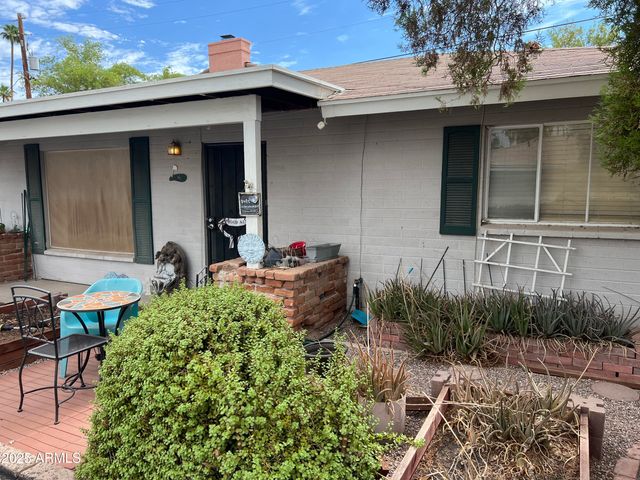 524 W FAIRWAY Drive 11, Mesa, AZ 85201