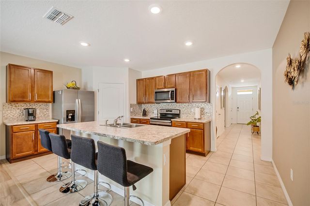 523 AUBURN GROVE TERRACE, Auburndale, FL 33823