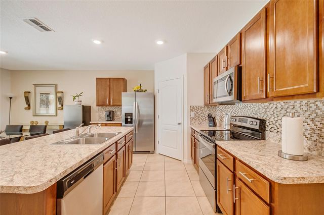 523 AUBURN GROVE TERRACE, Auburndale, FL 33823