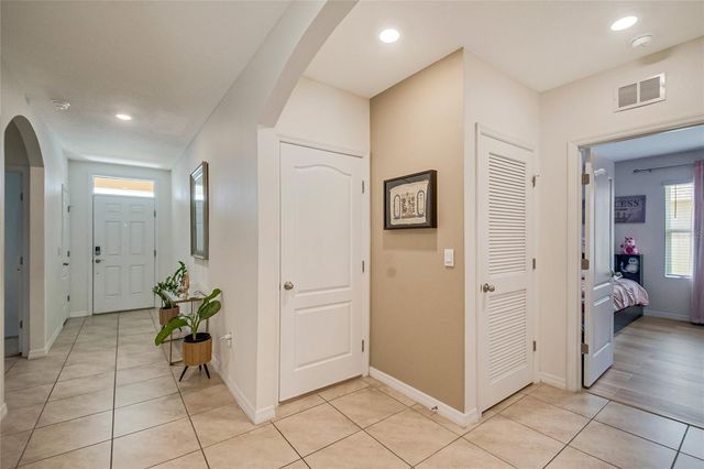 523 AUBURN GROVE TERRACE, Auburndale, FL 33823