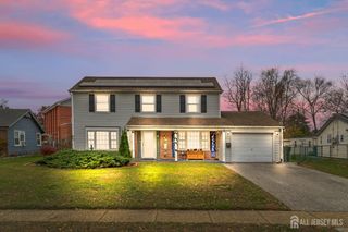 10 Bently Lane, Willingboro, NJ 08046