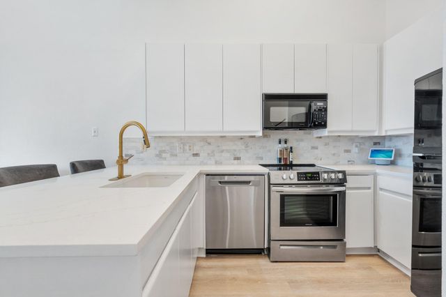 2918 Ranch Road 620 RD 161, Austin, TX 78734