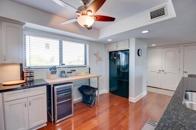 1800 Atlantic Blvd Apt B218, Key West, FL 33040