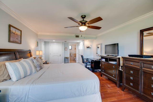 1800 Atlantic Blvd Apt B218, Key West, FL 33040