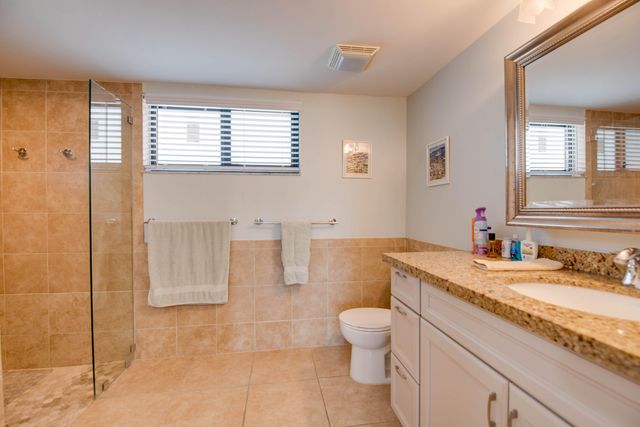 1800 Atlantic Blvd Apt B218, Key West, FL 33040