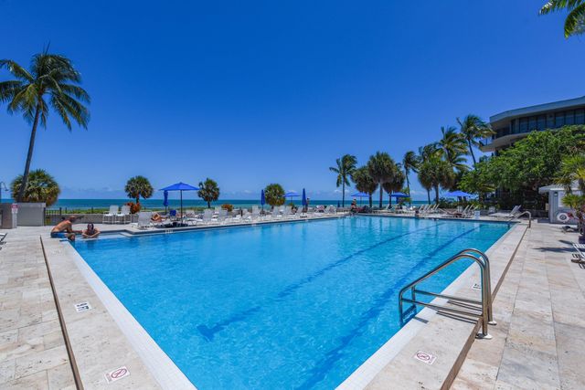 1800 Atlantic Blvd Apt B218, Key West, FL 33040