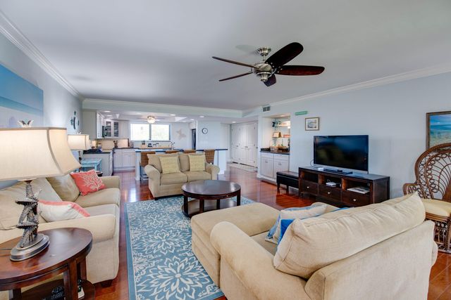 1800 Atlantic Blvd Apt B218, Key West, FL 33040