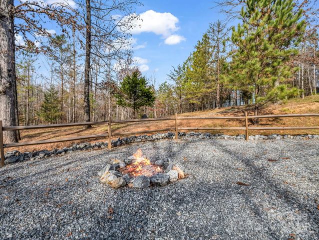 815 Cross Ridge Drive, Rutherfordton, NC 28139
