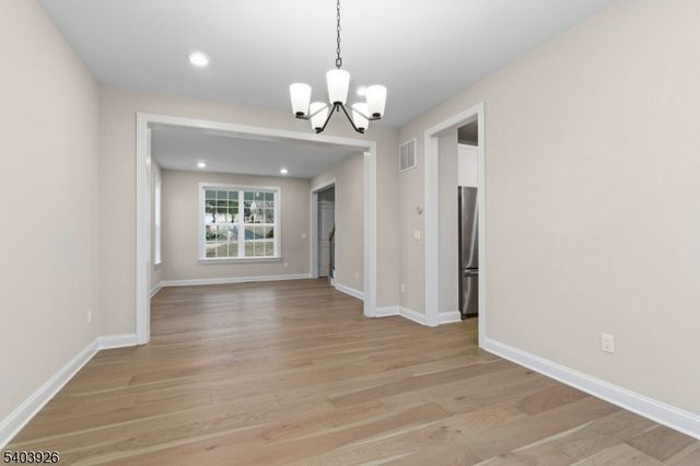 105 Junction Rd, Hampton Boro, NJ 08827