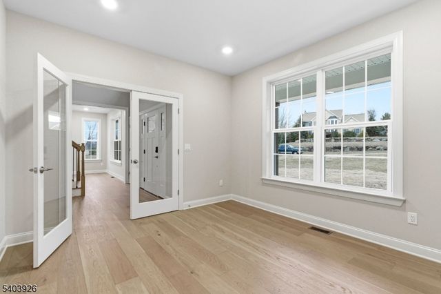 105 Junction Rd, Hampton Boro, NJ 08827