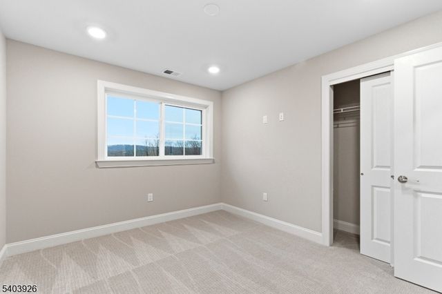 105 Junction Rd, Hampton Boro, NJ 08827