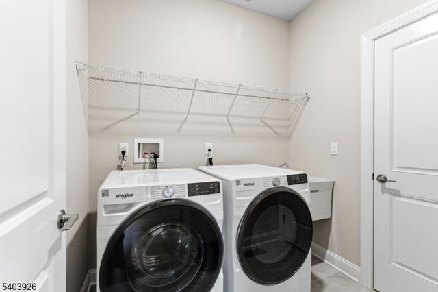 105 Junction Rd, Hampton Boro, NJ 08827