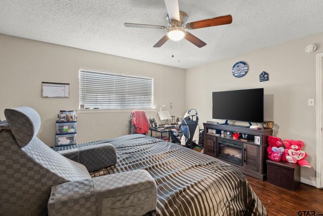 2103 Easy St, Tyler, TX 75703