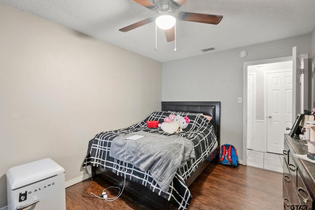 2103 Easy St, Tyler, TX 75703