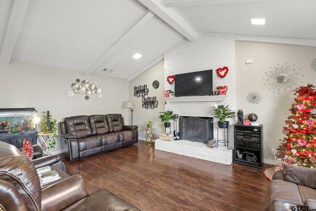 2103 Easy St, Tyler, TX 75703