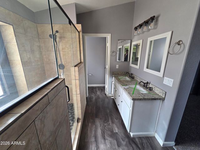 775 E LESLIE Avenue, San Tan Valley, AZ 85140