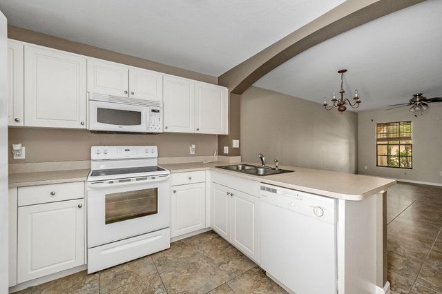 1075 Luminary Circle, 104, Melbourne, FL 32901