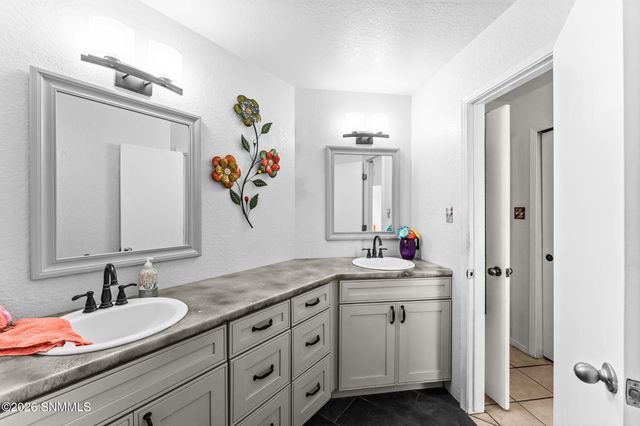 5480 Amarillo Del Sol, Las Cruces, NM 88007