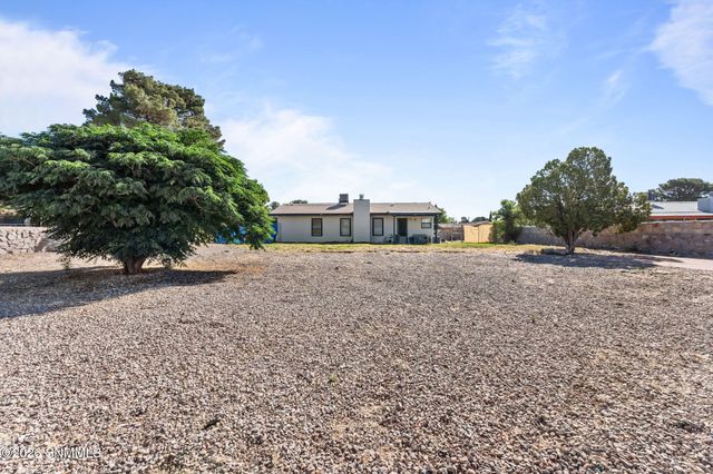 5480 Amarillo Del Sol, Las Cruces, NM 88007