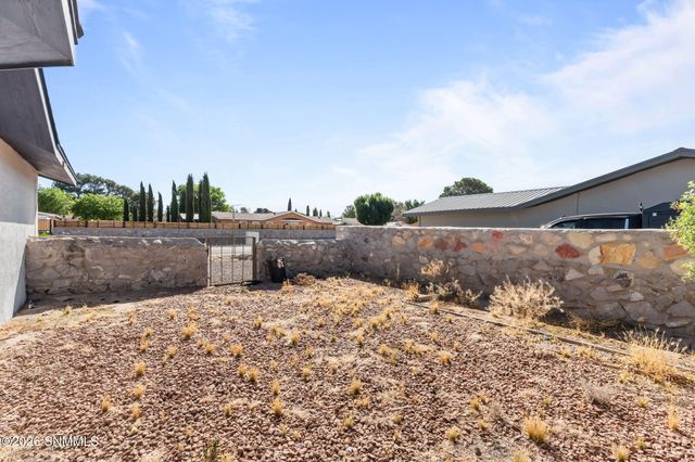 5480 Amarillo Del Sol, Las Cruces, NM 88007