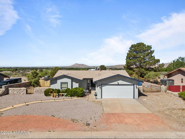 5480 Amarillo Del Sol, Las Cruces, NM 88007