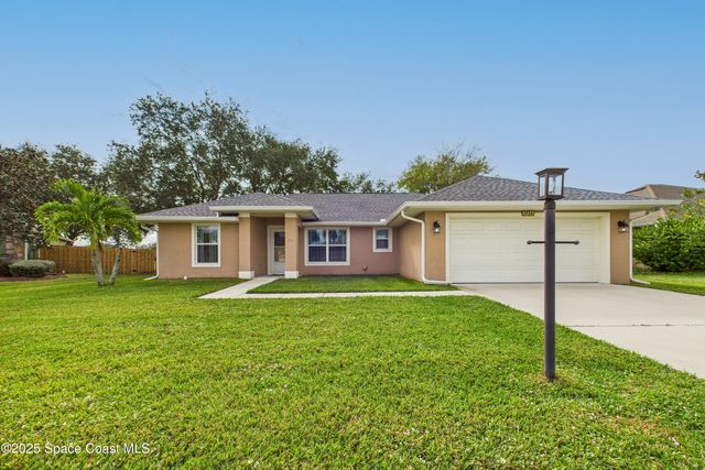 1936 Gloria Circle NE, Palm Bay, FL 32905