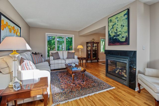 1182 Saint Clair Avenue, Saint Paul, MN 55105